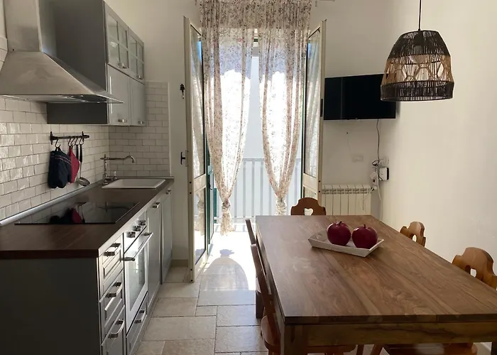 My Charming Flat - Sea Front View Apartamento Rivabella