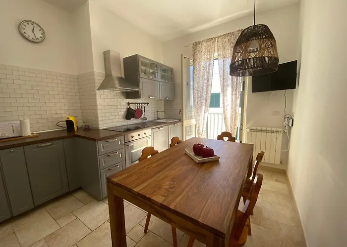 My Charming Flat - Sea Front View Apartment *